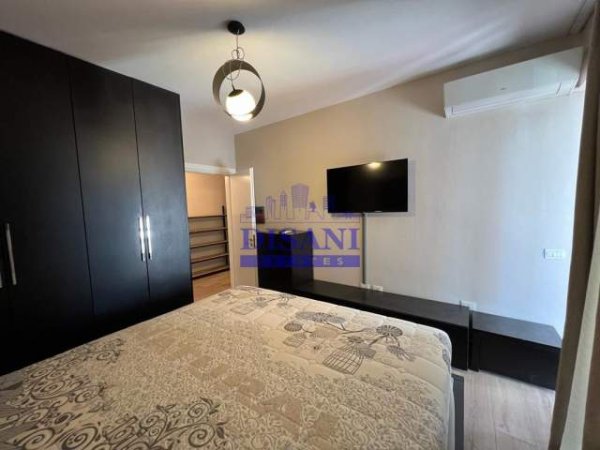 Tirane, jepet me qera apartament 2+1+BLK Kati 11, 88 m² 1.000 Euro (Rruga e Kosovareve)