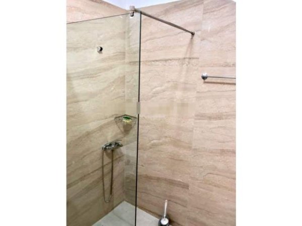 Tirane, jap me qera apartament 1+1+BLK Kati 2, 70 m² 400 Euro (Vilat Gjermane)