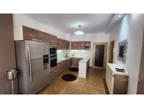 Tirane, jepet me qera apartament 2+1+BLK Kati 4, 113 m² 700 Euro (LIQENI I THATE)