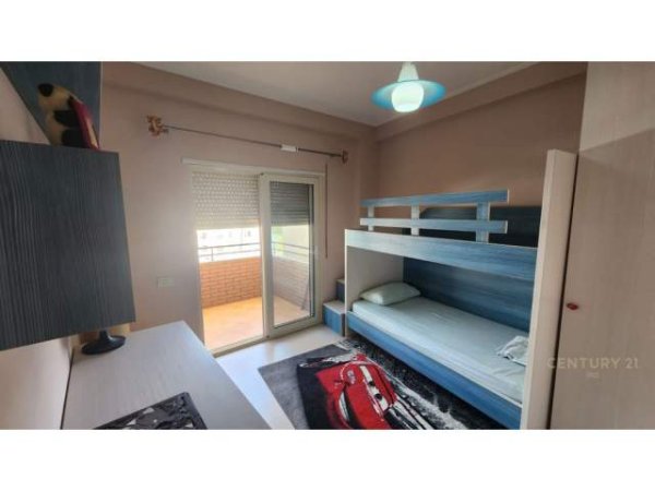 Tirane, jepet me qera apartament 2+1+BLK Kati 4, 113 m² 700 Euro (LIQENI I THATE)