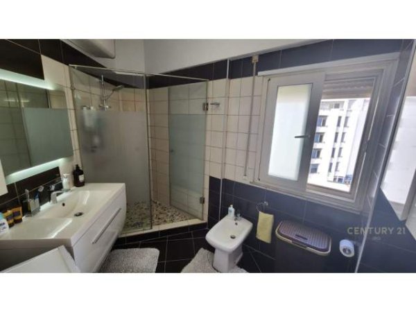 Tirane, jepet me qera apartament 2+1+BLK Kati 4, 113 m² 700 Euro (LIQENI I THATE)