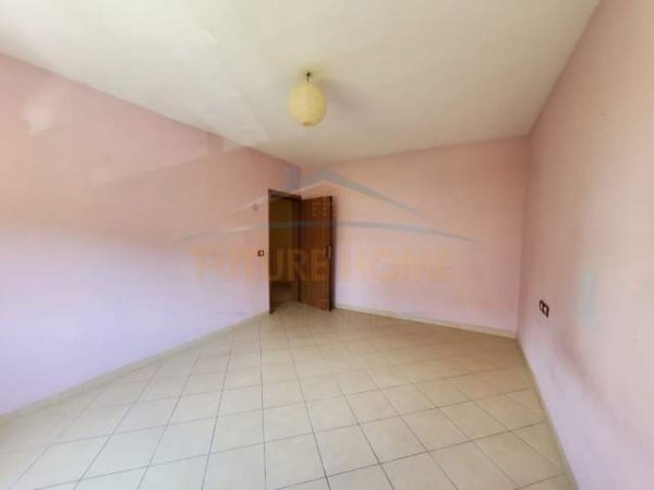 Tirane, jepet me qera apartament 1+1+BLK Kati 3, 60 m² 350 Euro (kongresi lushnjes)
