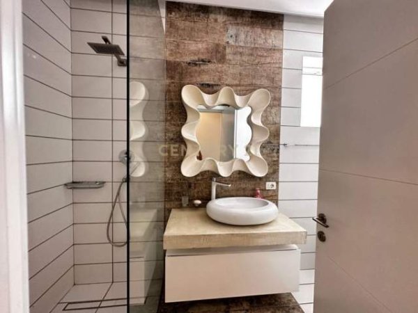 Tirane, jepet me qera apartament 2+1+BLK Kati 3, 107 m² 650 Euro (LIQENI I THATE)