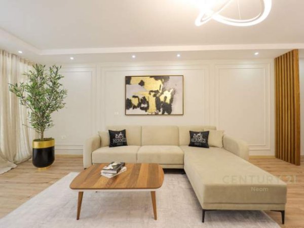Tirane, shes apartament 2+1 Kati 2, 105 m² 230.000 Euro (Komuna e Parisit)