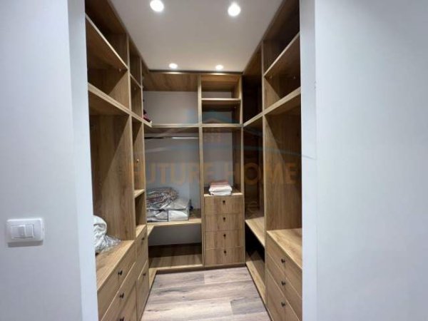 Tirane, jepet me qera apartament duplex 2+1 Kati 1, 110 m² 1.000 Euro (Rezidenca Kodra e Dielli 2)