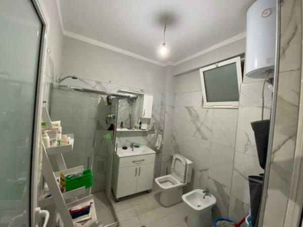 Tirane, jap me qera apartament 3+1+A+BLK Kati 3, 140 m² 350 Euro (Kastriotet)