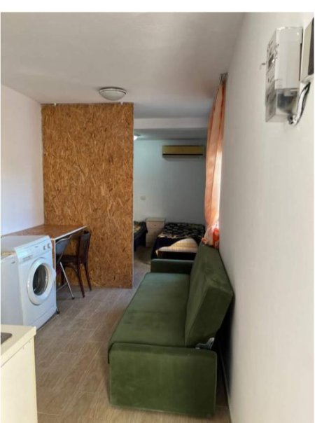 Tirane, jepet me qera garsonier 30 m² 130 Euro (Todi shkurti)