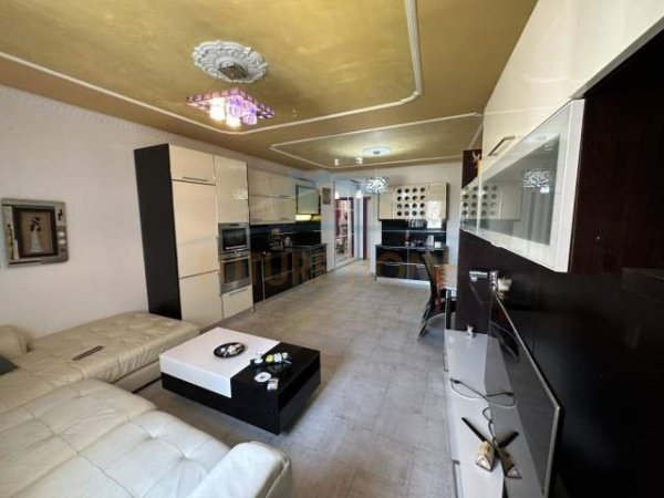 Tirane, shitet apartament 1+1 Kati 3, 74 m² 75.000 Euro (Misto Mame)