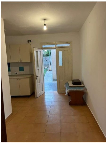 Tirane, jepet me qera apartament 2+1+BLK Kati 2, 70 m² 20.000 Leke (Tregu Elektrik)