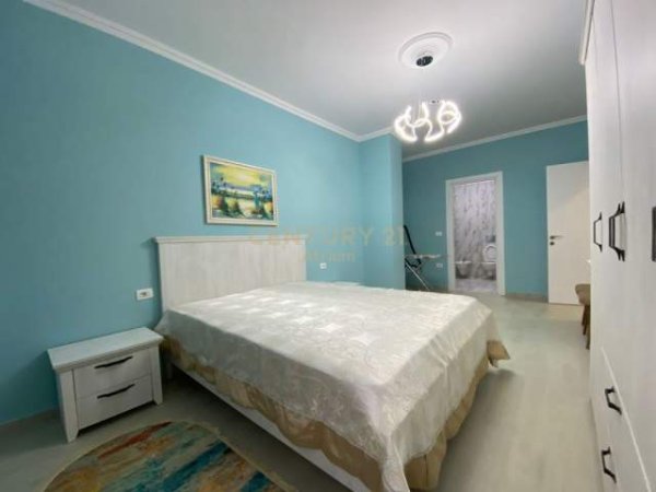 Tirane, jepet me qera apartament 2+1 Kati 2, 98 m² 600 Euro (Ali Demi)
