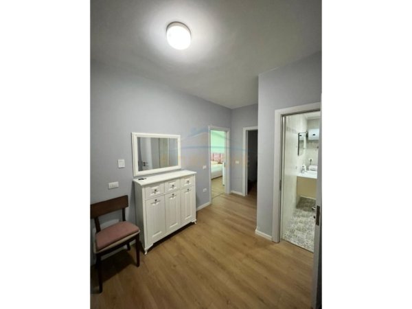 Durres, jepet me qera apartament 1+1 Kati 13, 89 m² 600 € 