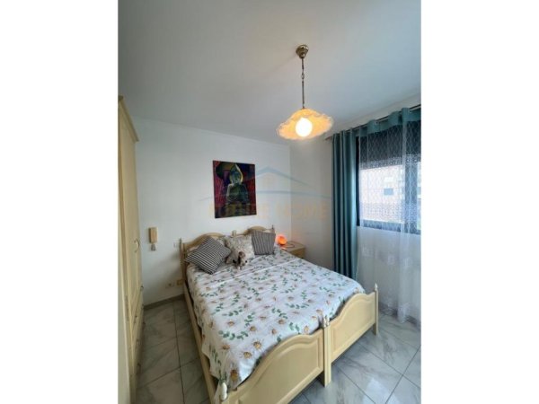 Durres, jepet me qera apartament 2+1 Kati 5, 136 m² 600 € 