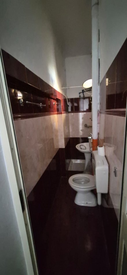 Tirane, jepet me qera apartament 1+1 , 1.300 € 