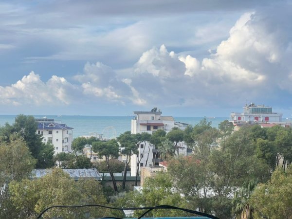Durres, shitet apartament 1+1+Ballkon Kati 7, 90.000 € (pavaresia plazh)