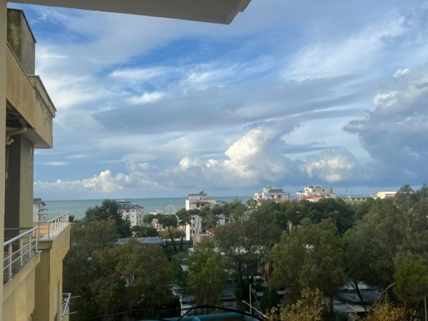 Durres, shitet apartament 1+1+Ballkon Kati 7, 90.000 € (pavaresia plazh)