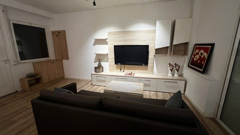 Tirane, jepet me qera apartament 1+1+Aneks Kati 0, 60 m² 500 € (selvia , rruga e dibres)