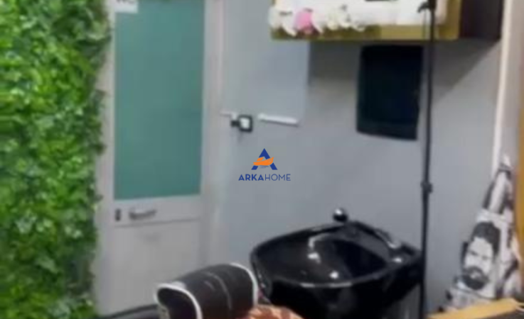 Tirane, jepet me qera ambjent biznesi Kati 0, 45 m² 220 € (PASKUQAN)