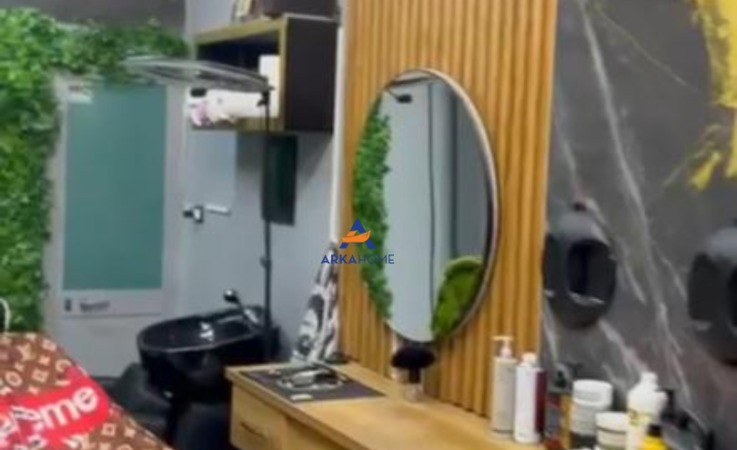 Tirane, jepet me qera ambjent biznesi Kati 0, 45 m² 220 € (PASKUQAN)