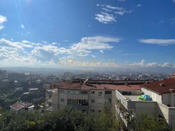 Tirane, shitet apartament duplex Dublex Kati 4, 98 m² 170.000 € (Neom126569)