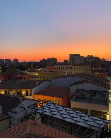 Vlore, jepet me qera apartament+verande | Penthouse 1+1+Ballkon Kati 4, 120 m² 330 € (Dalan dadani)