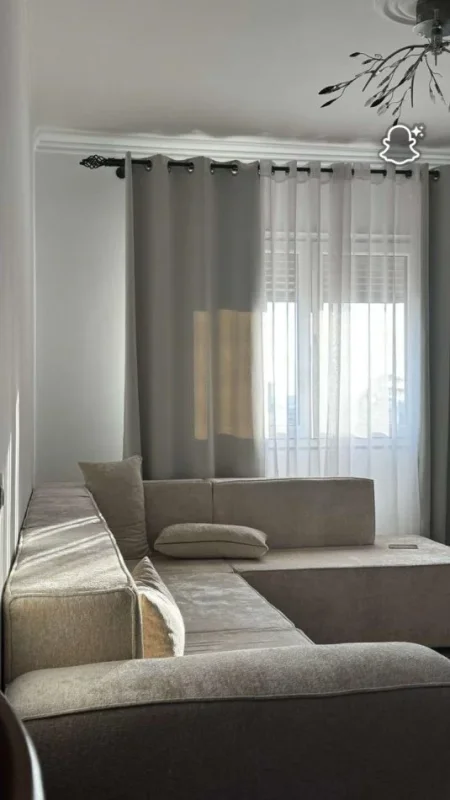 Tirane, jepet me qera apartament 2+1 , 850 € (rruga fortuzi)