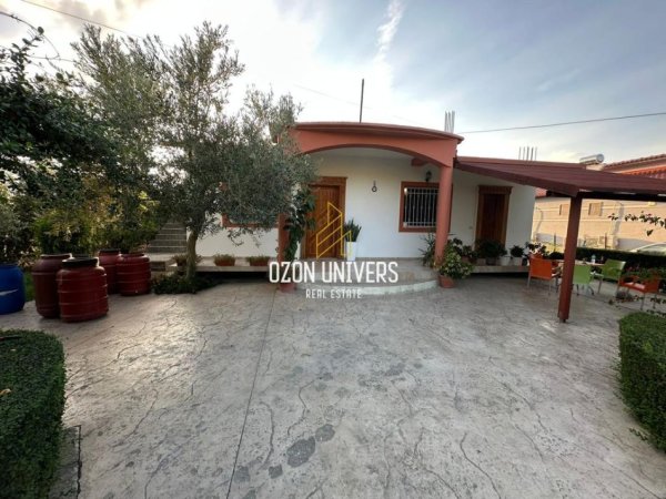 Berat, shitet shtepi 1 Katshe Kati 1, 180 m² (Dushnik, Berat Berat, Albania)