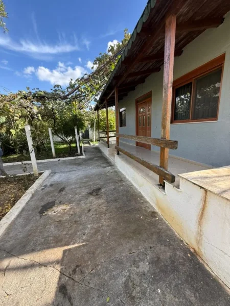 Tirane, jepet me qera apartament 3+1+Aneks+Ballkon Kati 0, 150 m² 600 € (Casa italia)