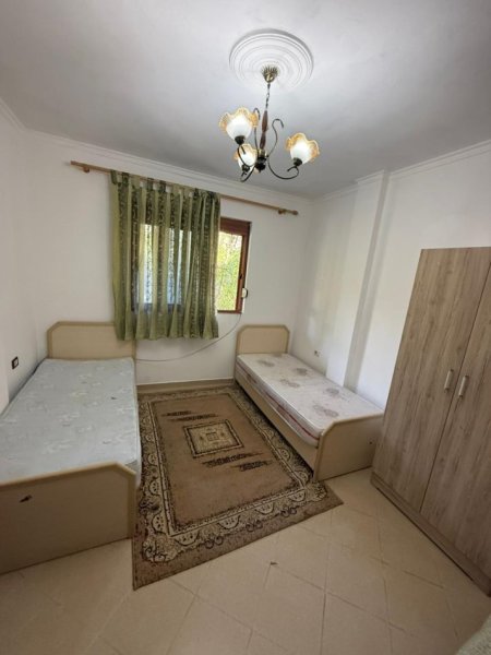 Tirane, jepet me qera apartament 3+1+Aneks+Ballkon Kati 0, 150 m² 600 € (Casa italia)
