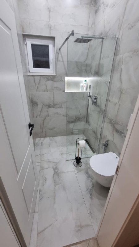 Jepet me Qira Apartament 1+1 në Zonën e Vasil Shantos 500 €uro