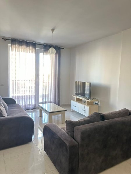 Tirane, jepet me qera apartament 1+1 Kati 3, 80 m² 450 € (kompleksi Turdiu)