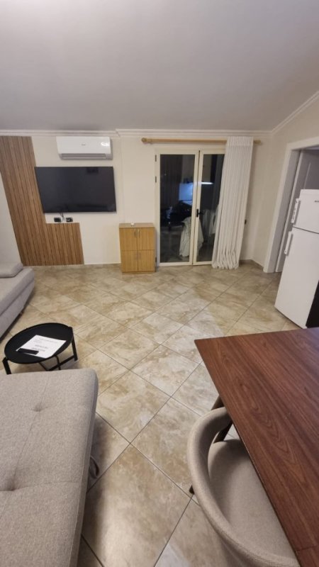 Jepet me Qira Apartament 1+1 në Zonën e Vasil Shantos 500 €uro