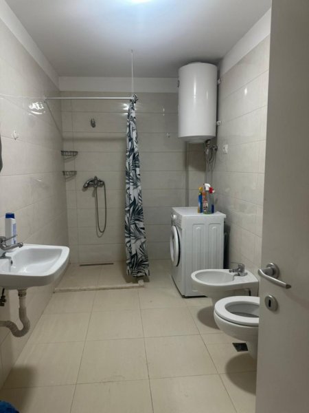 Tirane, jepet me qera apartament 1+1 Kati 3, 80 m² 450 € (kompleksi Turdiu)