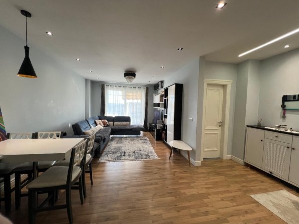 Tirane, jepet me qera apartament 2+1 Kati 8, 90 m² 550 € (Rruga Astrit Losha ,Astir, Tiranë)