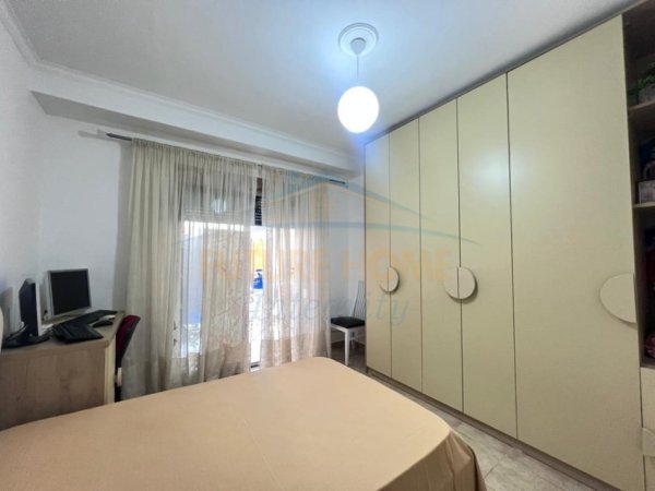 Tirane, shitet apartament 2+1 Kati 2, 102 m² 135.000 € (Rruga e Thesarit.)