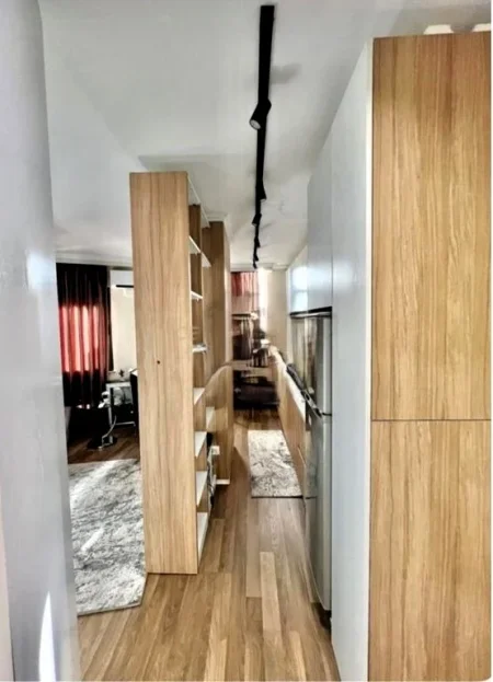 Tirane, jepet me qera garsonier 1+1 Kati 4, 40 m² 550 € (PAZARIT TE R)