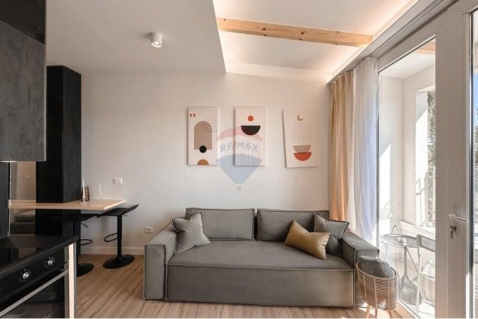 Tirane, shes garsonier 1+1 Kati 9, 42 m² 85.000 € 