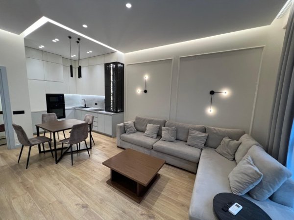 Tirane, jepet me qera apartament 1+1+Ballkon Kati 8, 75 m² 850 € (Rruga e Kavajes)