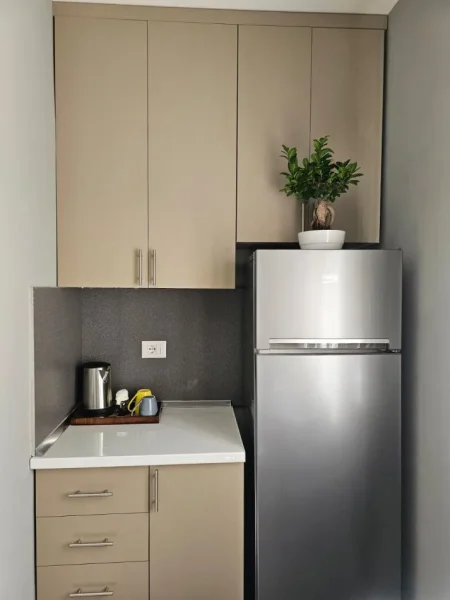 Tirane, jepet me qera apartament 1+1 Kati 5, 70 m² 700 € (Ish godina Psd)