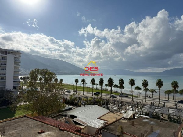 Vlore, jepet me qera apartament 1+1+Ballkon Kati 4, 70 m² 350 € (Lungomare)