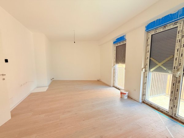 Tirane, jepet me qera apartament 1+1 Kati 9, 65 m² 370 € (Orbitali)