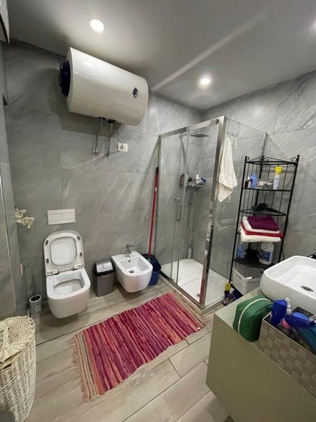 Tirane, shitet apartament 2+1 Kati 5, 107 m² 230.000 € (Rruga e Kavajes, Perballe Delijorgjit)