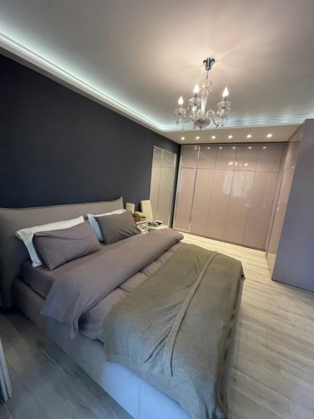 Tirane, shitet apartament 2+1 Kati 5, 107 m² 230.000 € (Rruga e Kavajes, Perballe Delijorgjit)