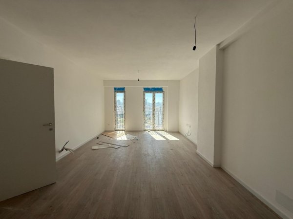 Tirane, jepet me qera apartament 2+1 , 95 m² 470 € (Kompleksi Orbitali)
