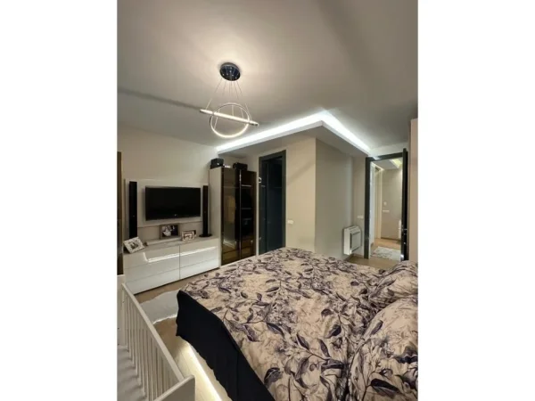 Tirane, shitet apartament 2+1+Ballkon , 112 m² 350.000 € (Kompleksi Kika 2)