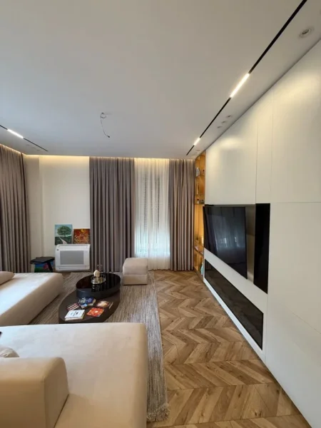 Tirane, shitet apartament 2+1 Kati 3, 107 m² 350.000 € (teg)