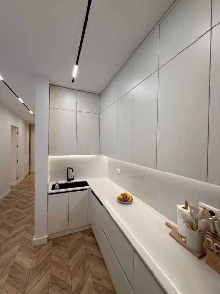 Tirane, shitet apartament 2+1 Kati 3, 107 m² 350.000 € (teg)