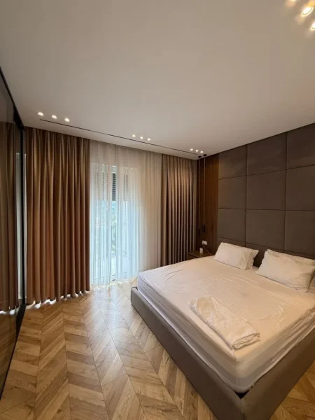 Tirane, shitet apartament 2+1 Kati 3, 107 m² 350.000 € (teg)