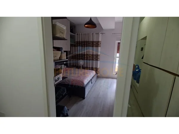 Tirane, shitet apartament 2+1+Ballkon Kati 3, 99 m² 175.000 € (KOMPLEKSI MANGALEM)