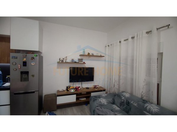 Tirane, shitet apartament 2+1 Kati 3, 99 m² 175.000 € (Kompleksi Mangalem)
