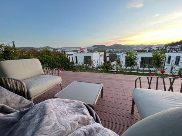 Tirane, shes Vile 3+1+Ballkon Kati 1, 297 m² 1.000.000 € (TEG)